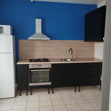 Meximieux Apartment Bagian luar foto