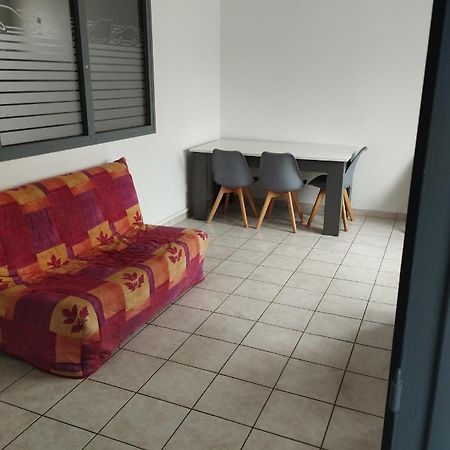Meximieux Apartment Bagian luar foto